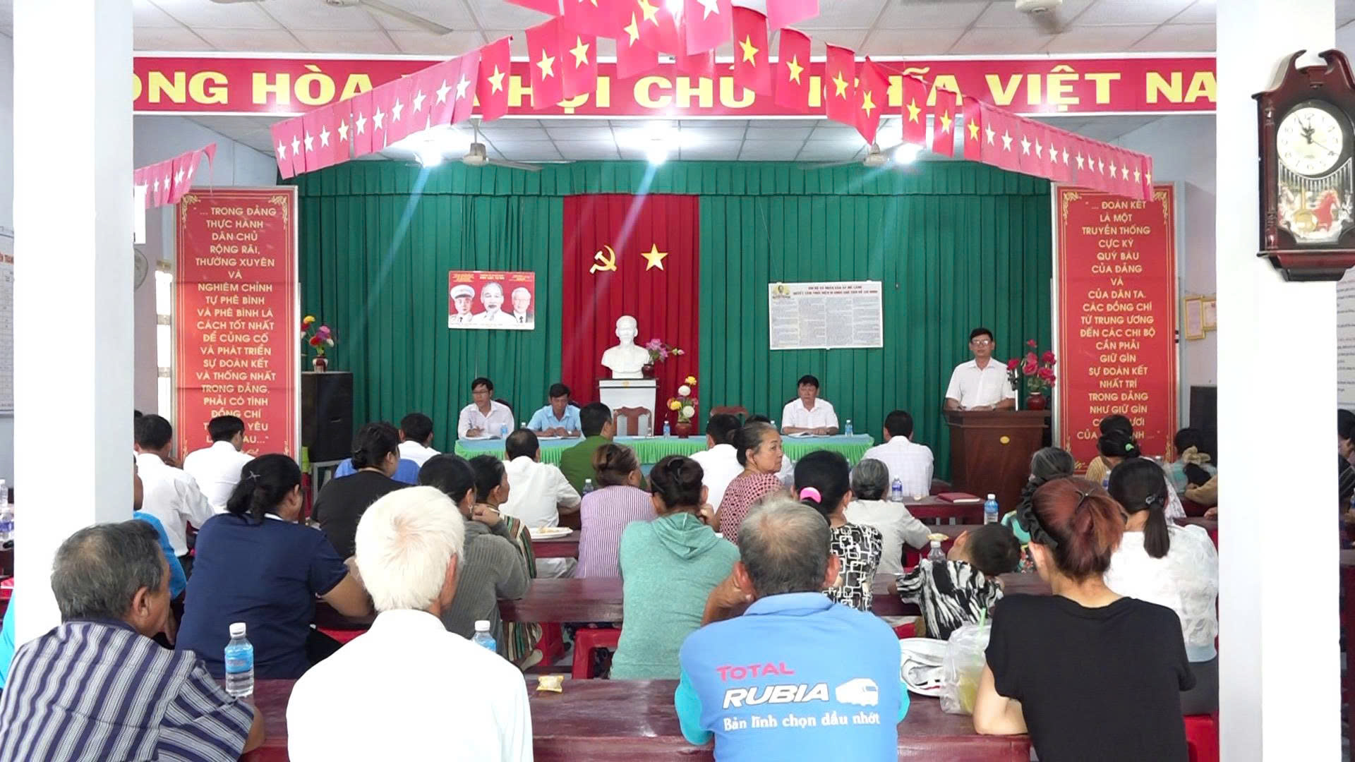 Đại biểu HĐND xã Ngũ Lạc tiếp xúc cử tri sau kỳ họp thứ Hai – HĐND xã khóa XII