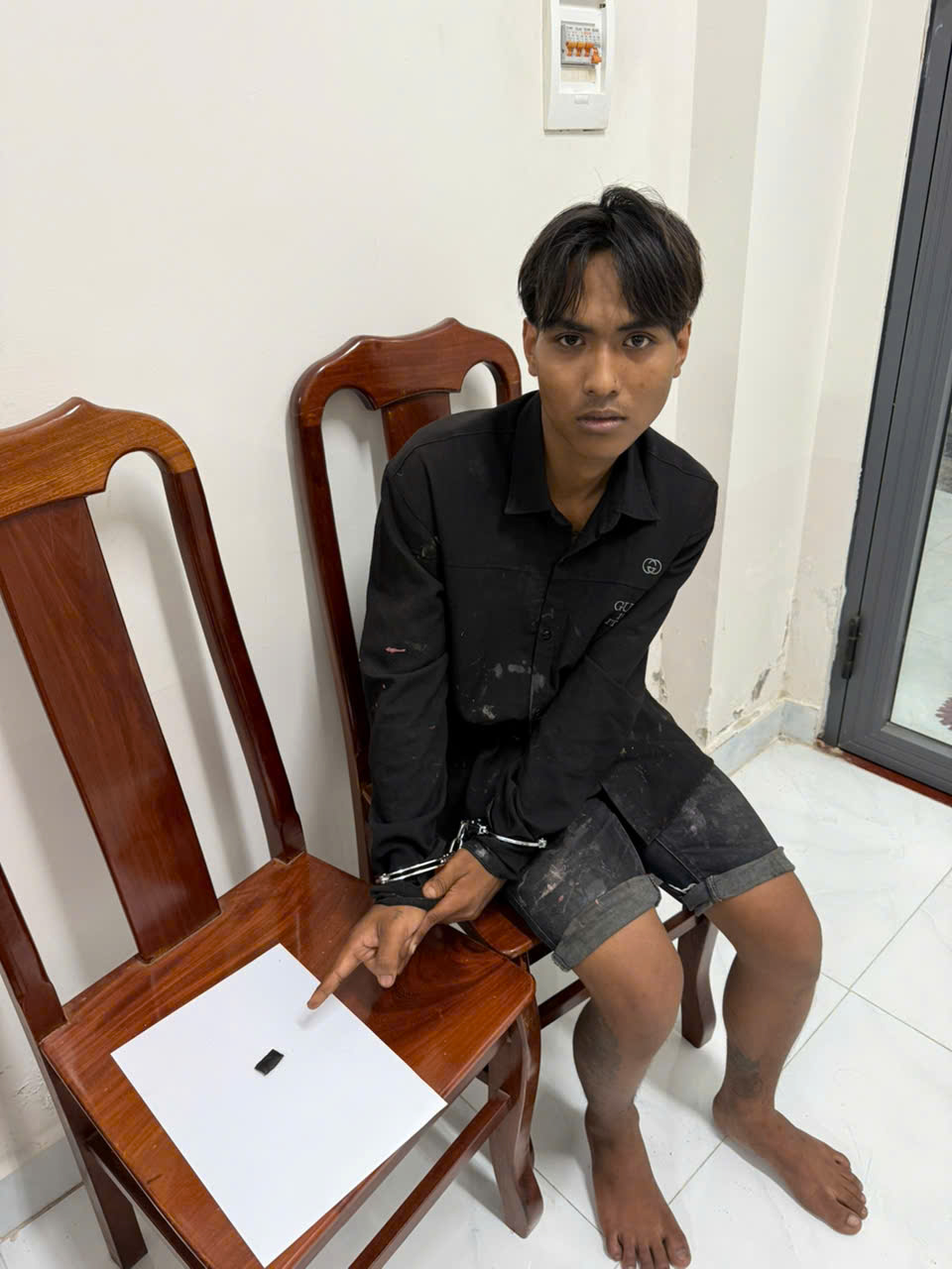 KHỞI TỐ, TẠM GIAM ĐỐI TƯỢNG TÀNG TRỮ TRÁI PHÉP CHẤT MA TÚY