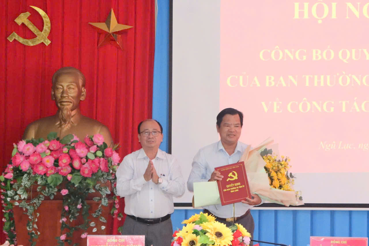 Công bố Quyết định về công tác cán bộ