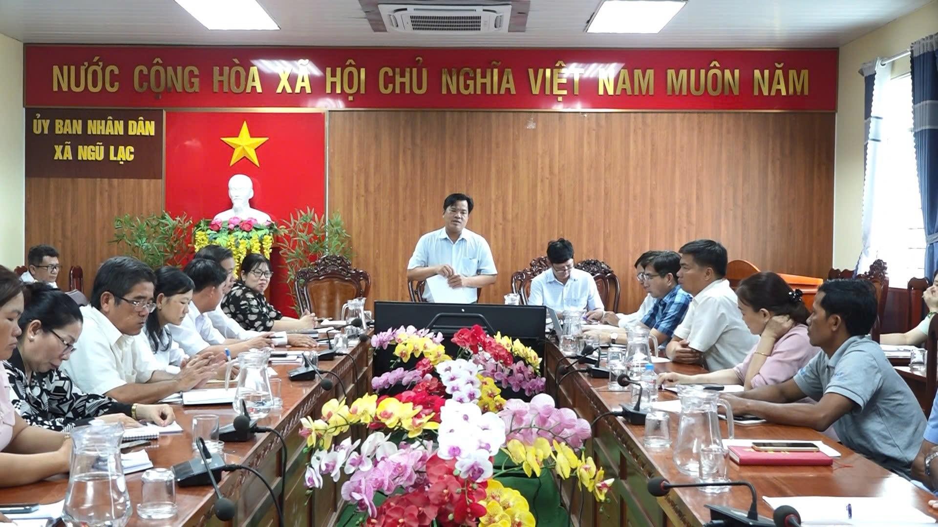 Ủy ban nhân dân xã Ngũ Lạc sơ kết công tác tháng 5, triển khai kế hoạch tháng 6 năm 2026